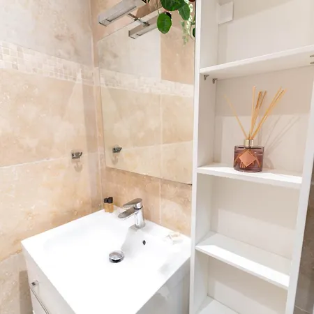 Appartement Ns Spacieux T3 Au Cœur Du Vieux *